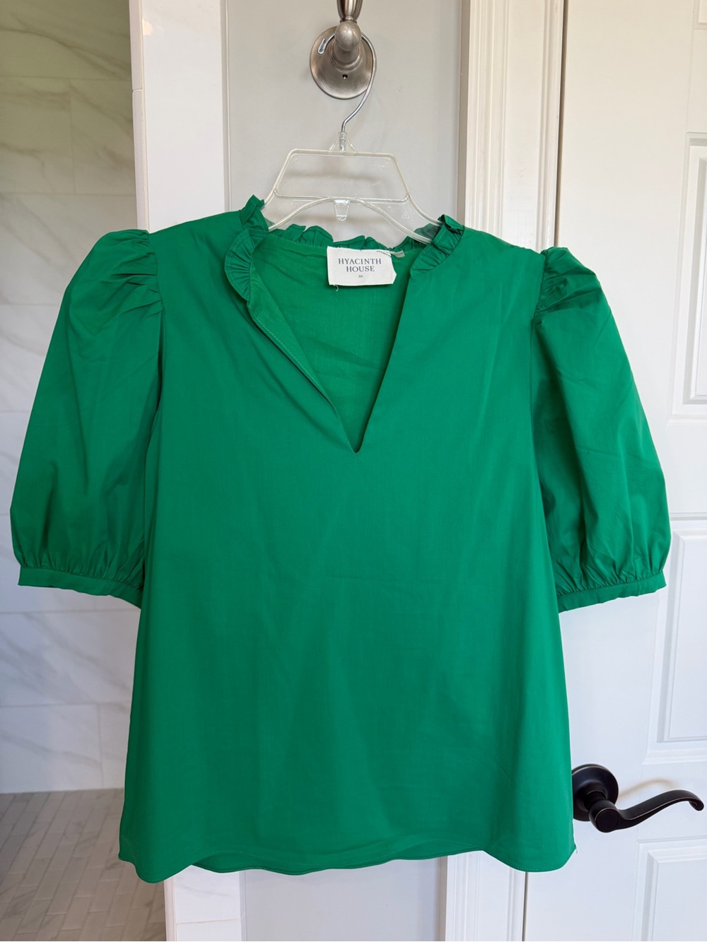 Hyacinth House Emerald Puff-Sleeve shirt